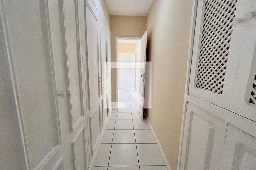 Apartamento de 2 quartos com cozinha fechada — photo 23