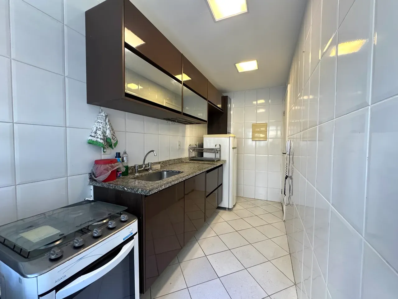 Furnished apartment with a balcony and 2 bedrooms — photo 13