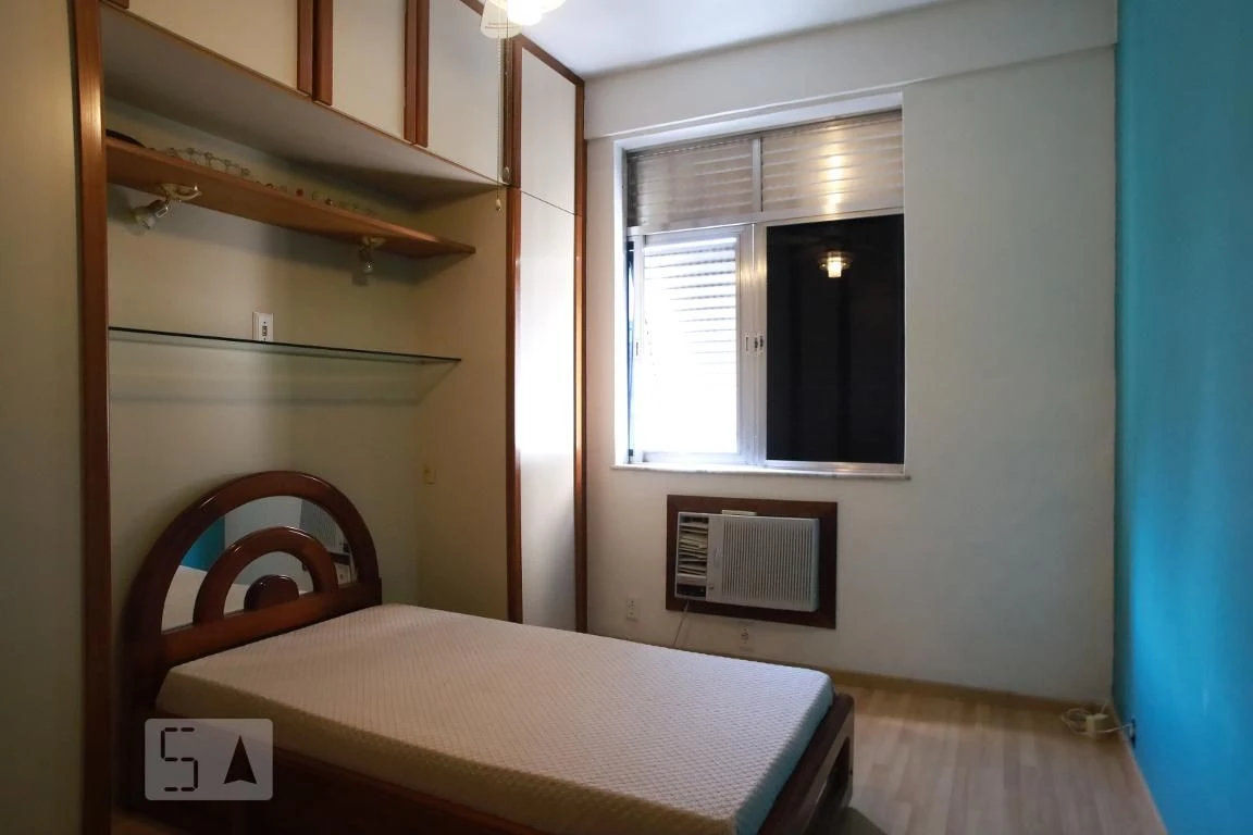2-bedroom apartment with a mountain view — photo 9