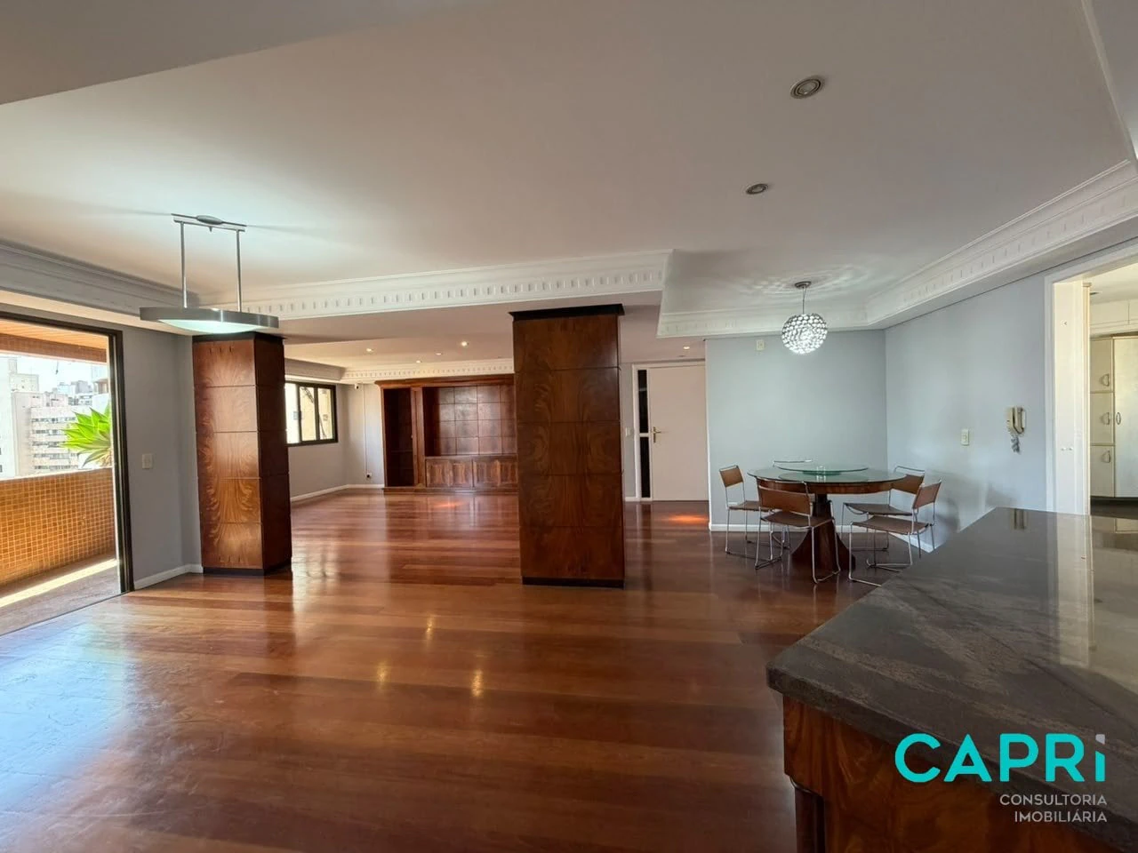 217 m² apartment with a private pool and a washing machine — photo 9