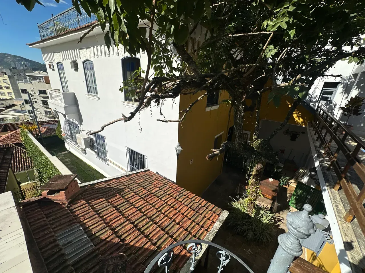 Furnished house with 4 bedrooms and 4 bathrooms — photo 19