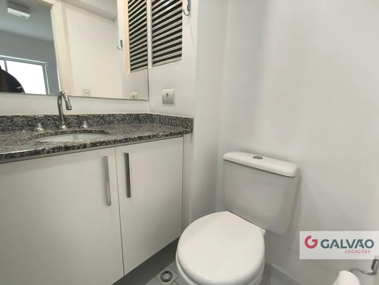 77.92 m² apartment with 2 bedrooms and a balcony — photo 9