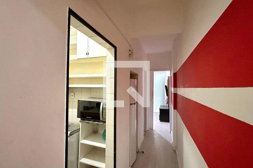 Apartamento mobiliado de 42 m² com 1 banheiro — photo 2