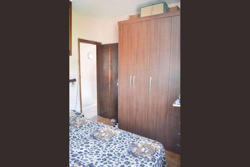 2-bedroom apartment with a closed kitchen and gas stove — photo 23