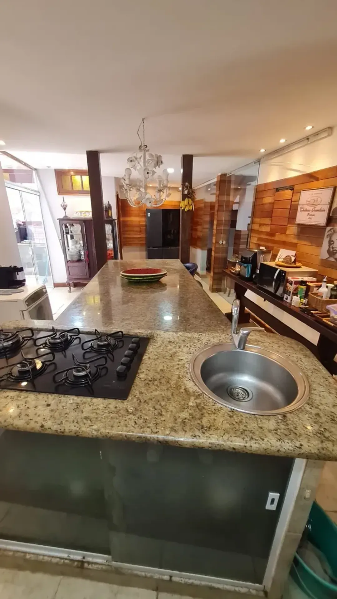 Furnished house 450 m² with 4 bedrooms and 4 bathrooms — photo 9