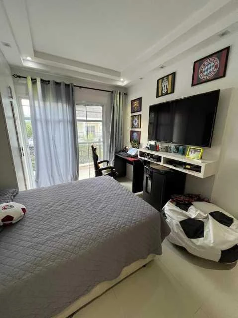 Casa dúplex triplex de 260 m² con 4 dormitorios y 4 plazas