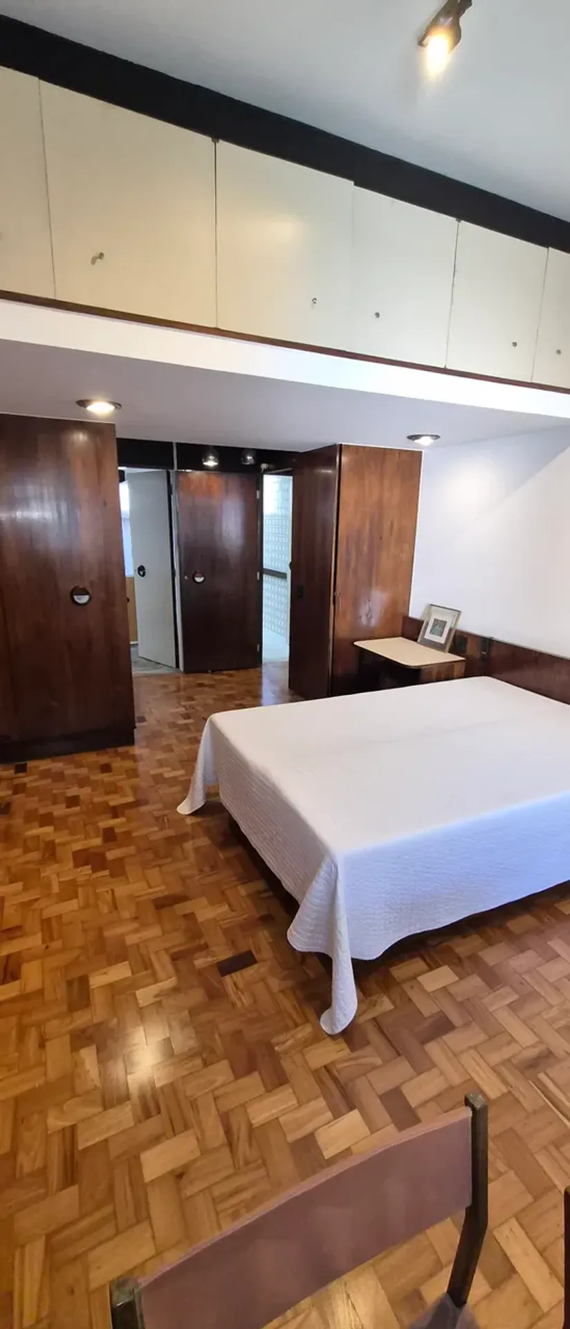300 m² apartment with 4 bedrooms and gas kitchen — photo 43