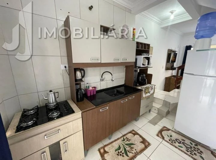 Apartamento amueblado con 2 dormitorios en suite y 1 plaza — photo 2