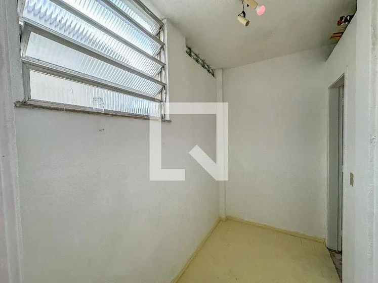 2-bedroom apartment with a mountain view — photo 40