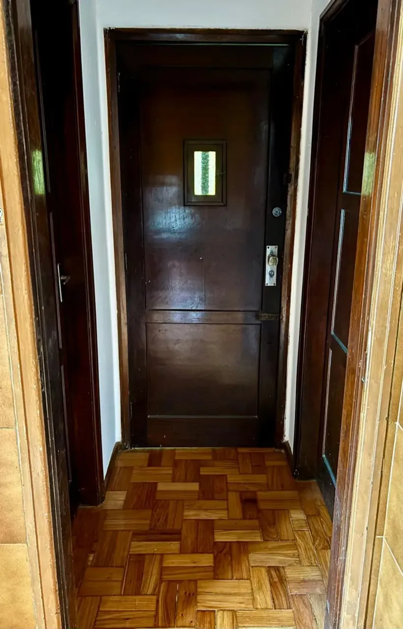 Unfurnished apartment with 3 bedrooms and closed kitchen — photo 2