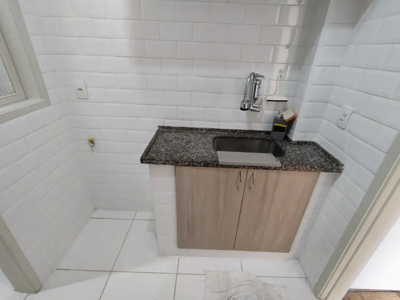 1-bedroom apartment with 2 bathrooms and closed kitchen — photo 8