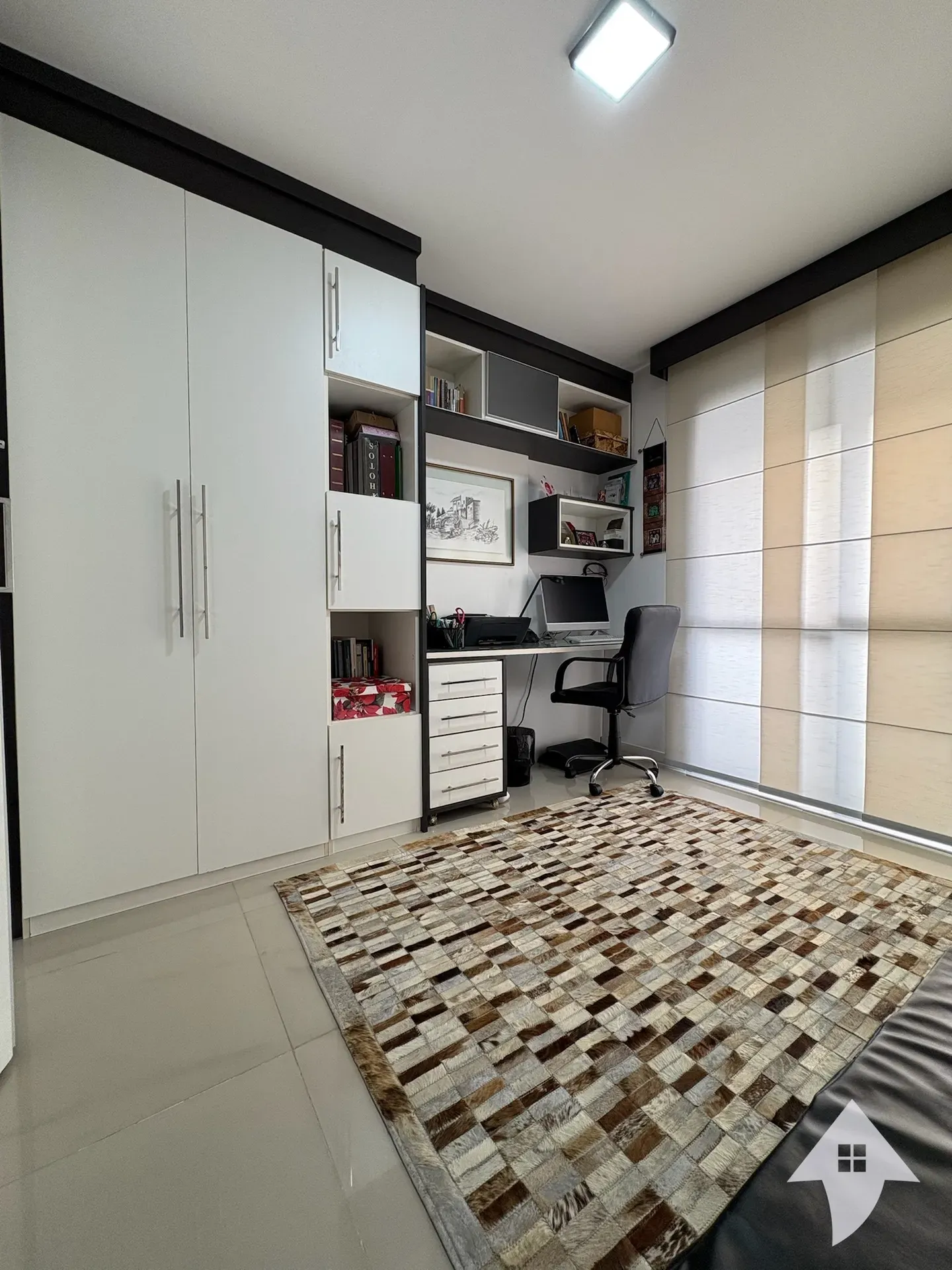 Квартира 156 м² с грилем на балконе и гардеробной — photo 22