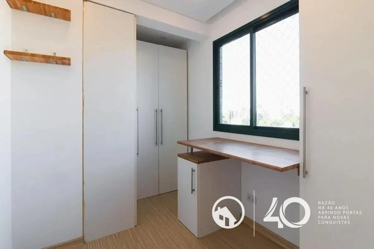 4-bedroom apartment with floor-to-ceiling windows — photo 33