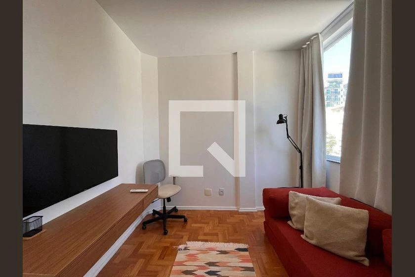 3-bedroom apartment with a home office — photo 14