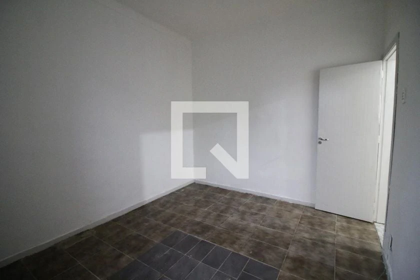 3-bedroom house with a washing machine — photo 9