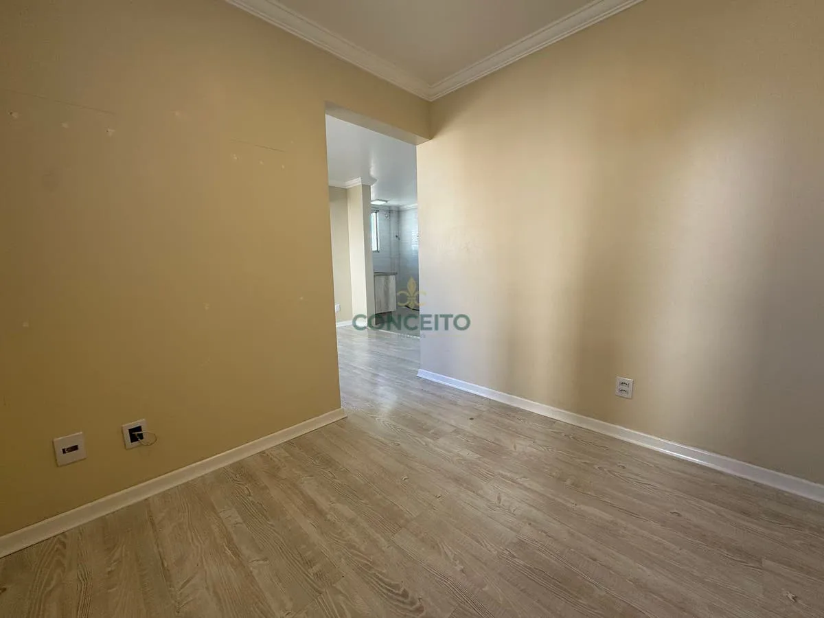 2-bedroom apartment in a building with a gym — photo 13