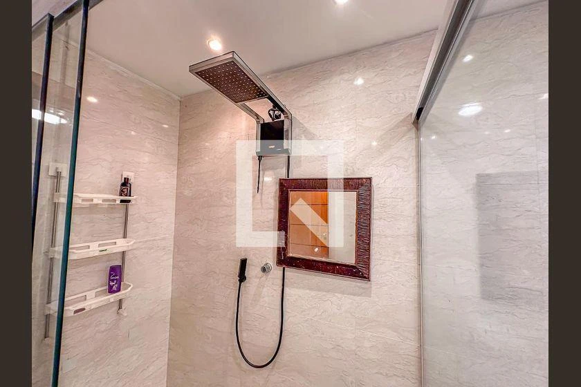 Мебльований будинок з 3 спальнями та 810 м² — photo 30