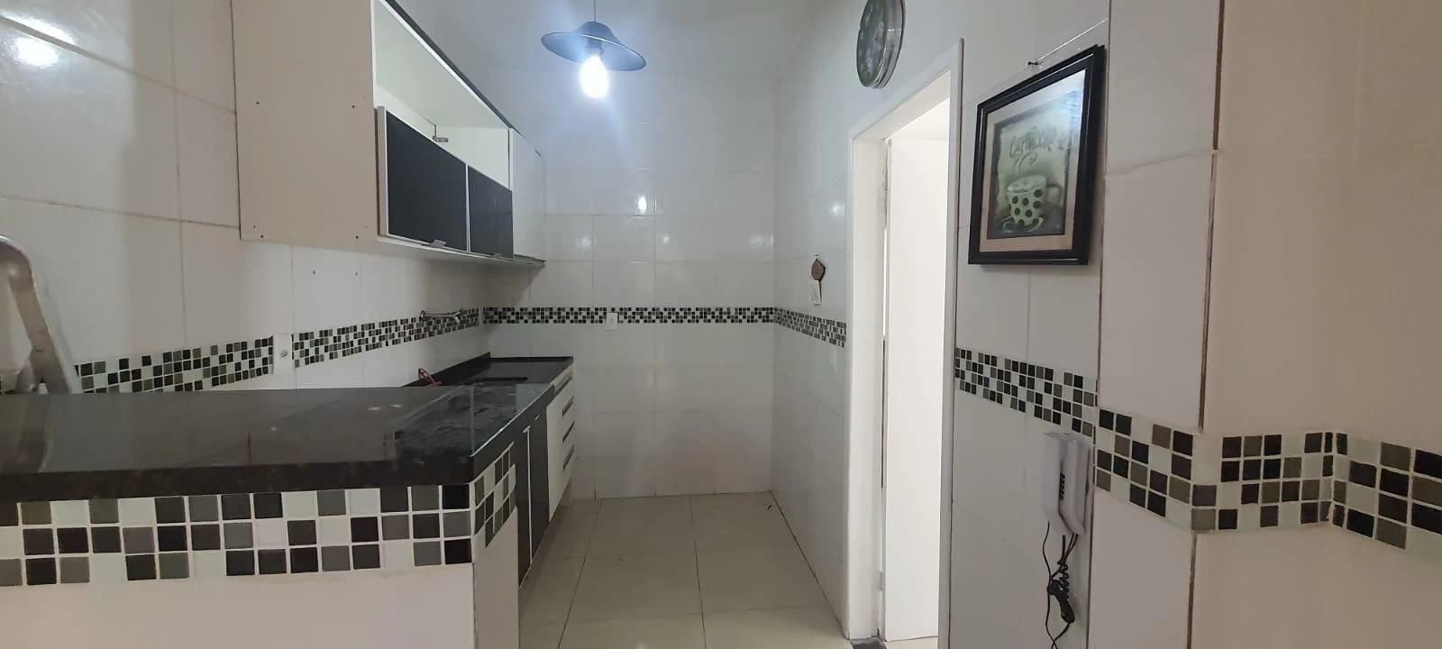 3-bedroom house with 4 bathrooms and 1 parking spot — photo 2