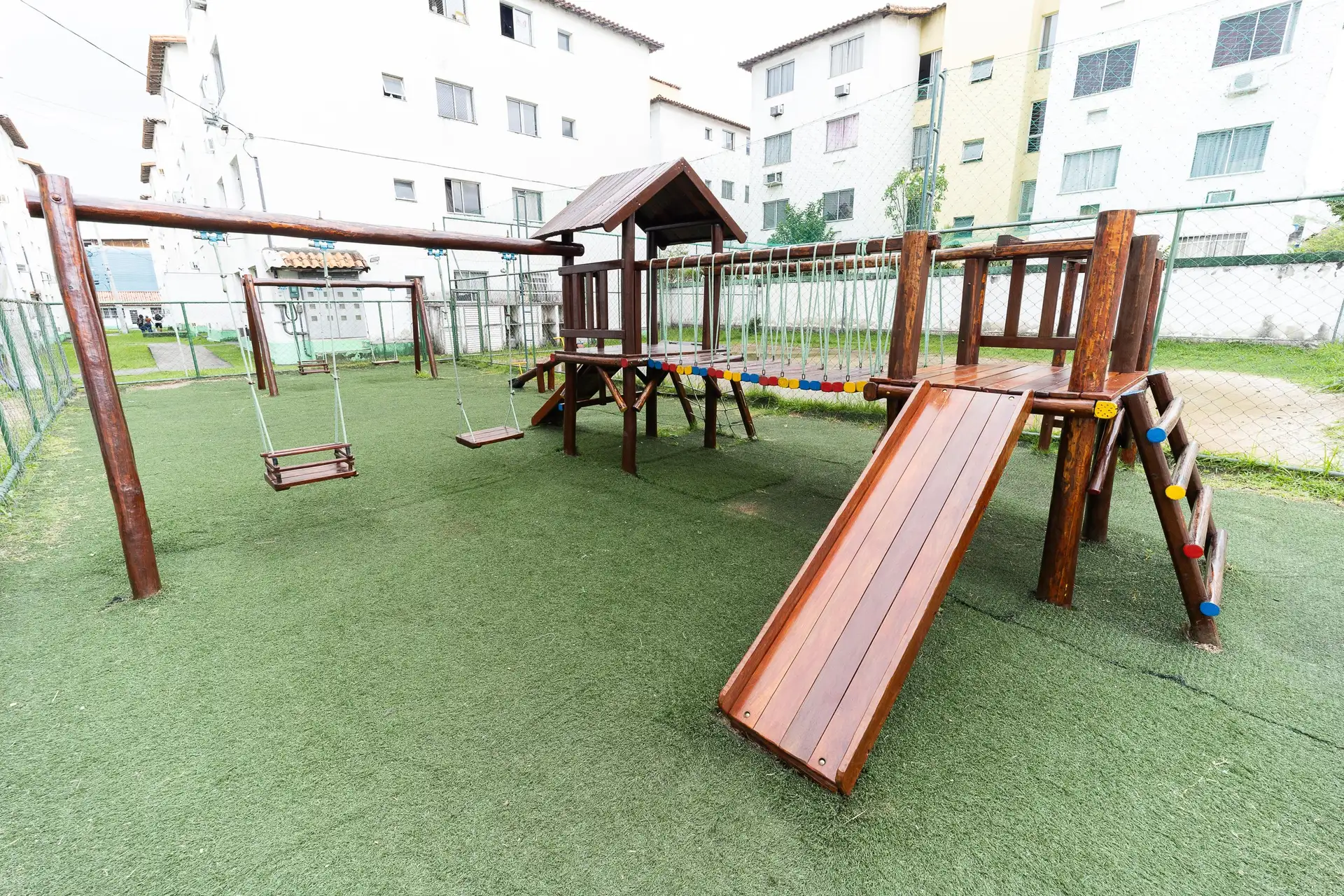 Apartamento com piso de madeira ou laminado, Campo Grande — photo 22