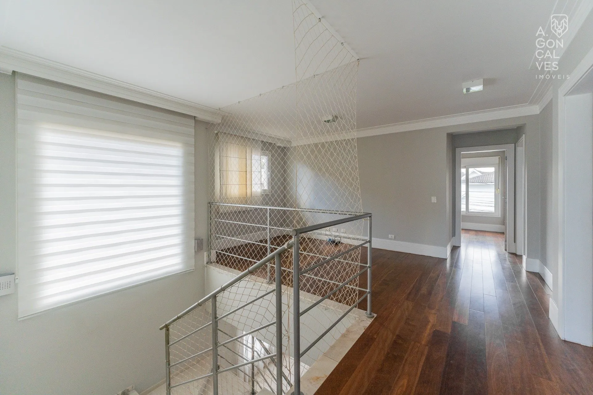 House with 4 bedrooms, open-plan kitchen and 4 parking — photo 19