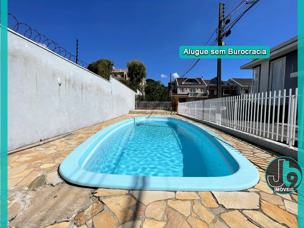 360 m² townhouse with 3 en-suite bedrooms and parking — photo 62