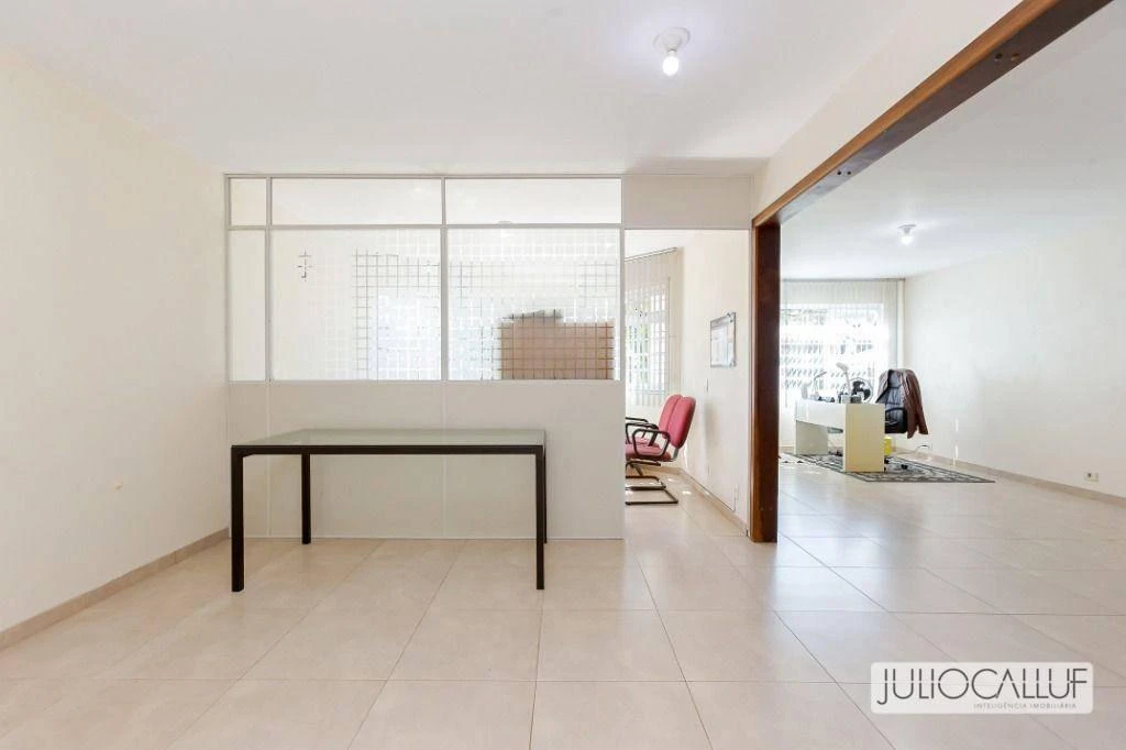 4-bedroom house with a washing machine in Curitiba — photo 46