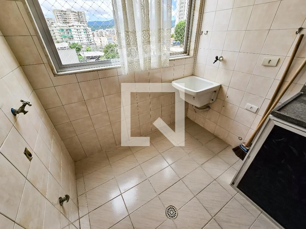 Квартира з 2 спальнями та балконом — photo 6