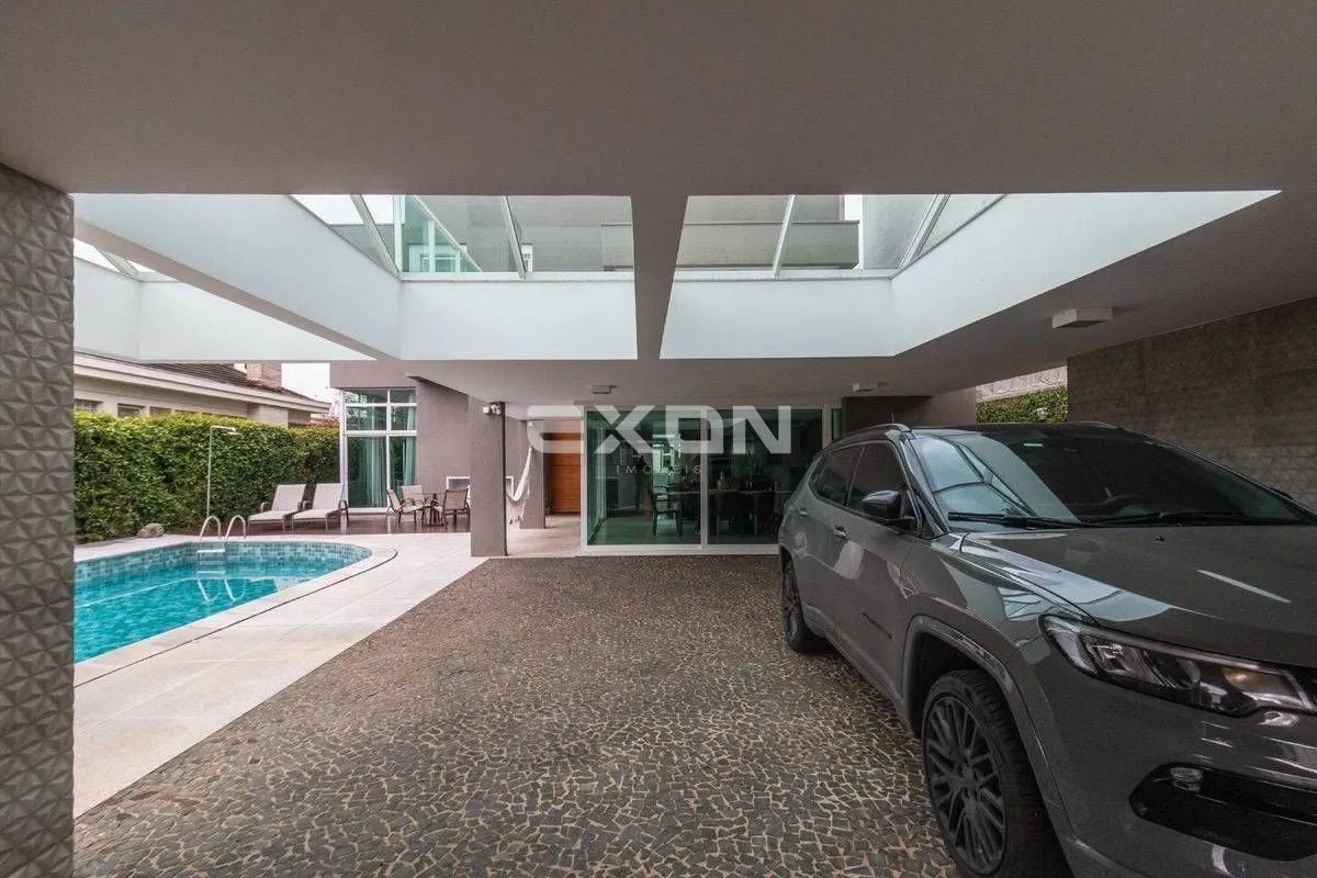 House with 5 bedrooms and 829 m² plus 4 parking spots — photo 31