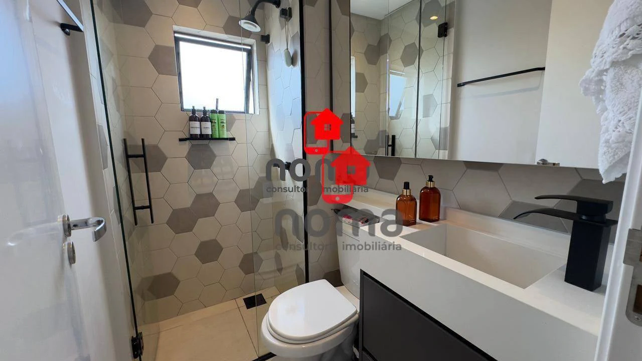 2-bedroom apartment with a glass-enclosed balcony — photo 19