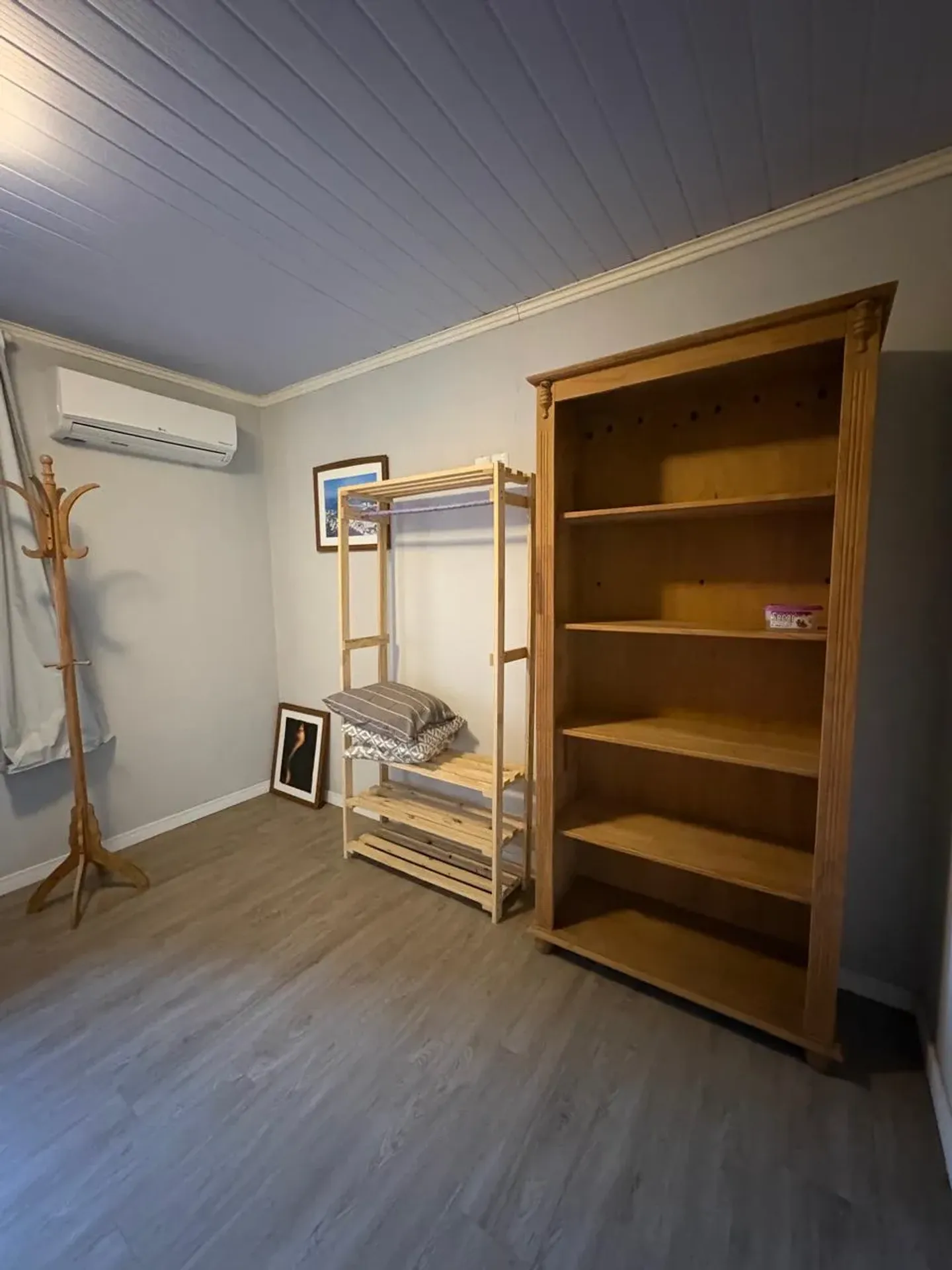 2-bedroom house with a garden — photo 10