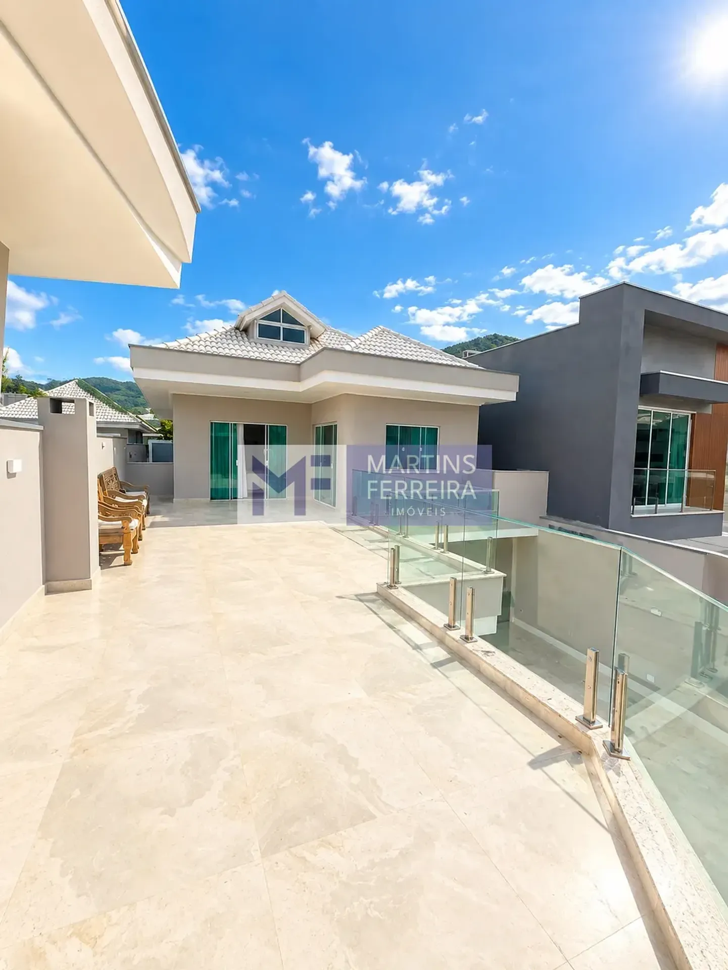 Furnished duplex house with 5 bedrooms and 400 m² — photo 9