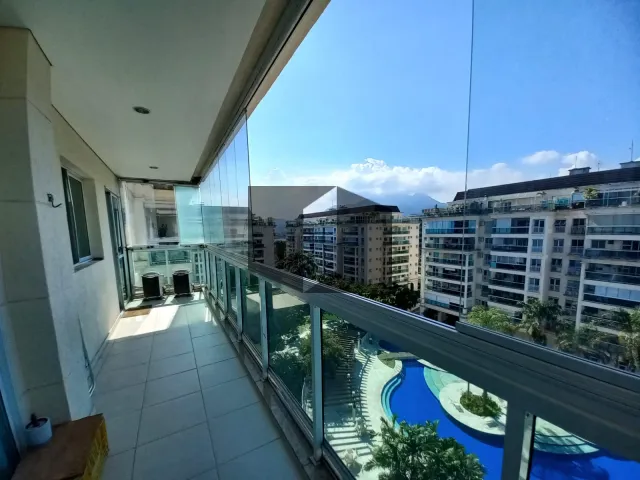 Furnished apartment with open-plan kitchen and 3 bedrooms — photo 14