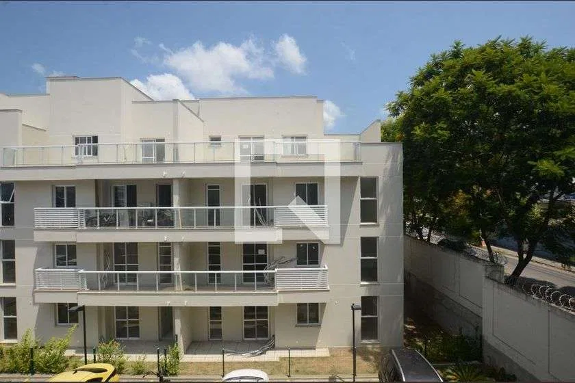 4-bedroom apartment in a building with a gym — photo 7