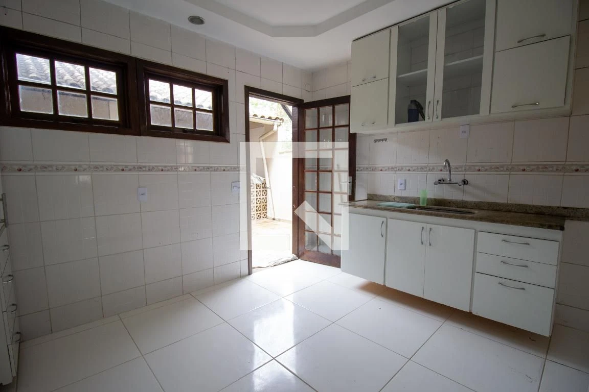 4-bedroom house with a private pool in Rio de Janeiro — photo 2