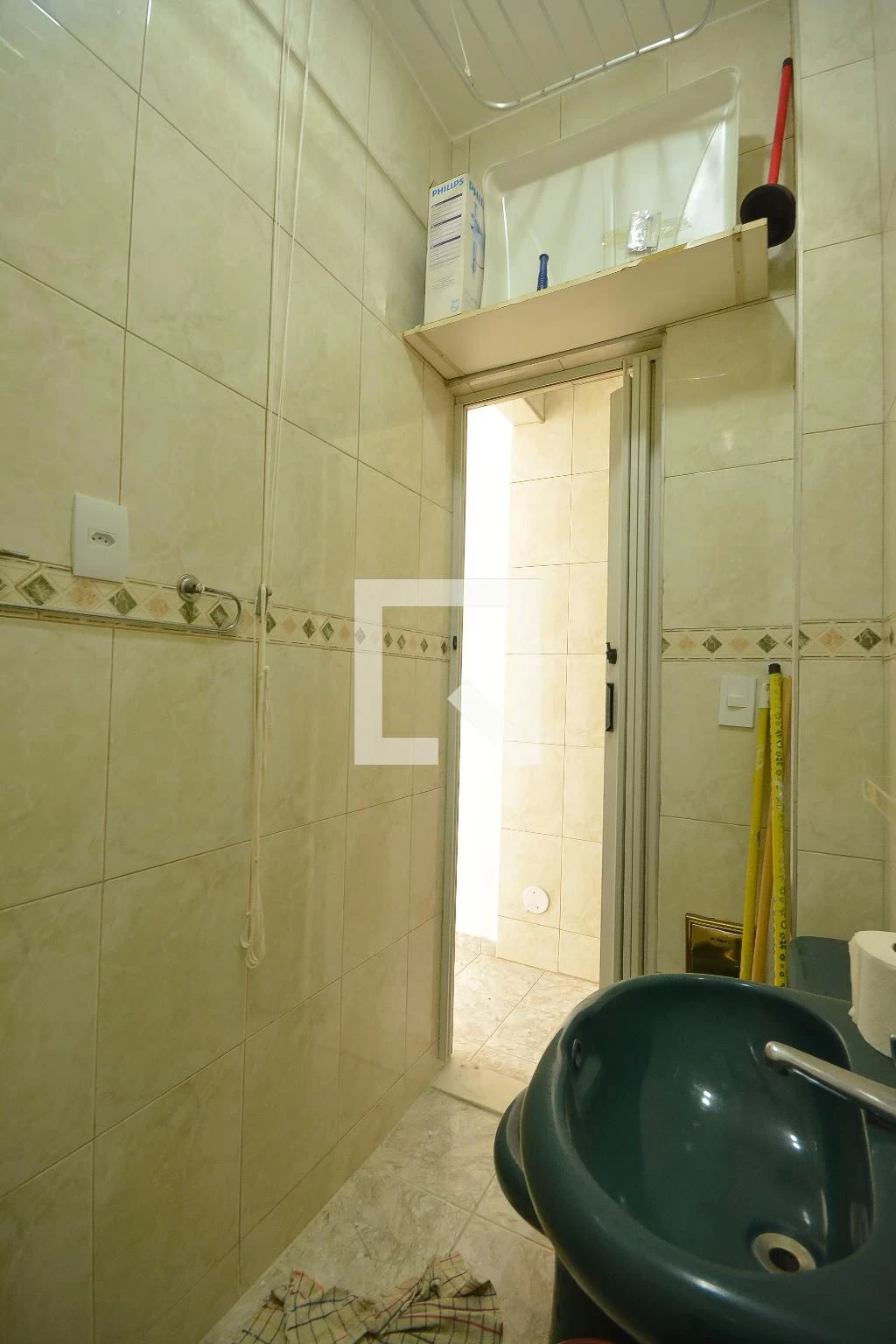 Apartamento sem mobília com vista da janela e 1 quarto — photo 23