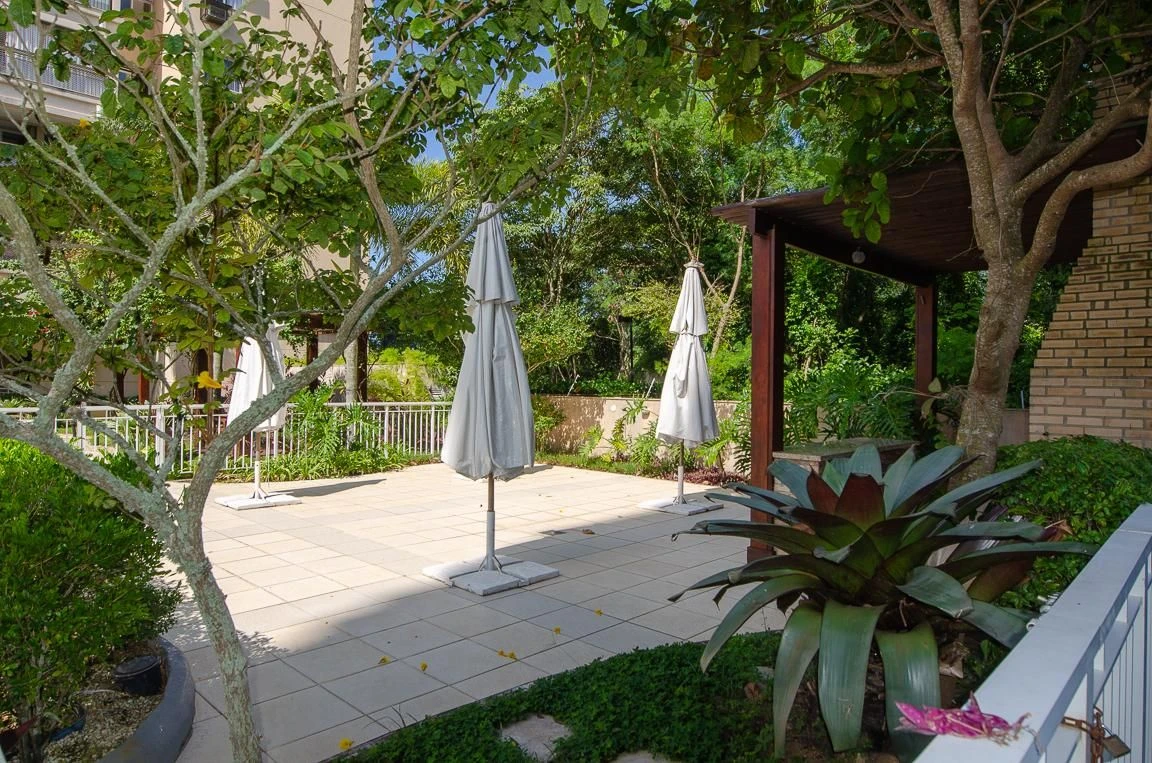 Apartamento mobiliado com 2 quartos e lavanderia com máquina — photo 37