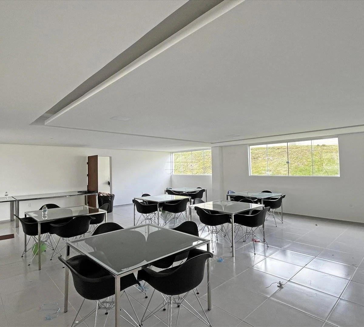 2-bedroom apartment with en-suite and 1 parking spot — photo 16