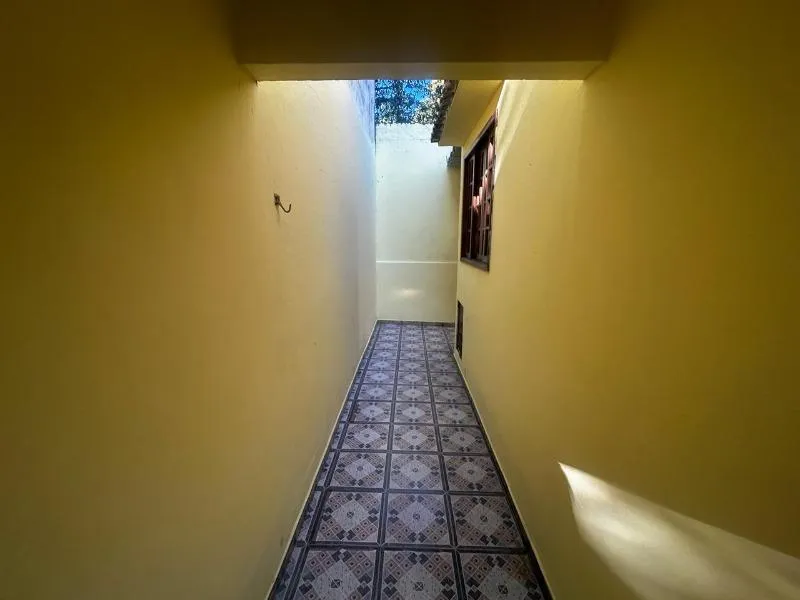 Casa com 3 dormitórios, 1 banheiro e cozinha fechada — photo 22