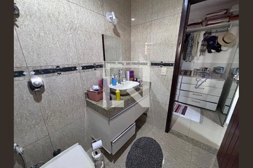 Casa sem mobília com 4 quartos e 618 m² — photo 10