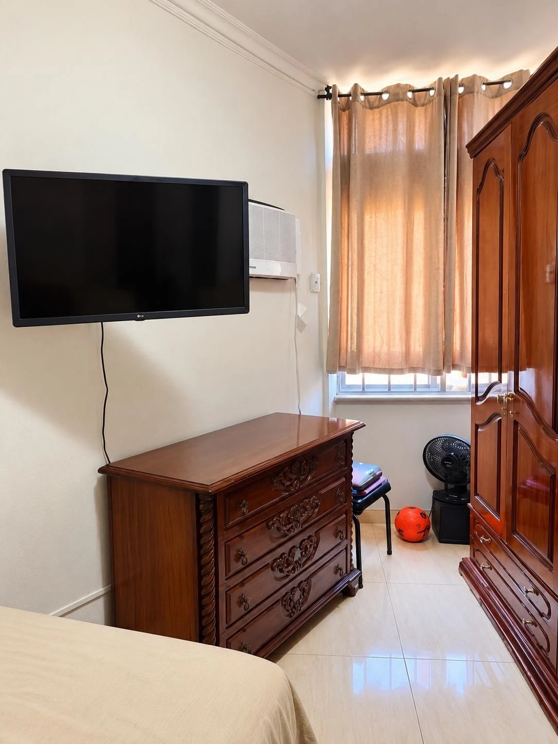 Home office in a 2-bedroom apartment, 63 m² — photo 15