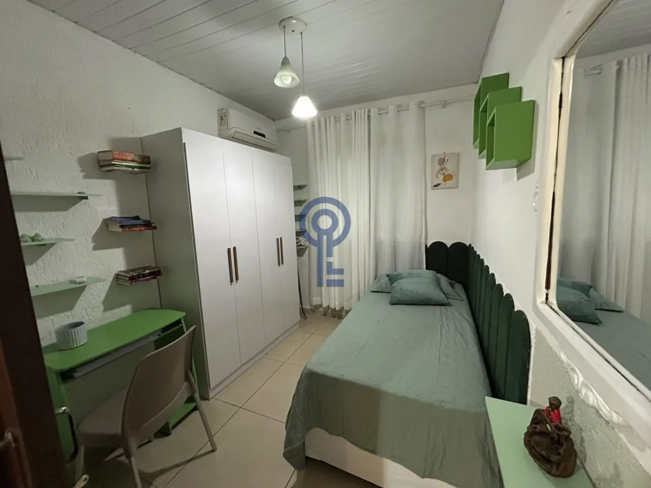 3-bedroom house with a water view in Florianópolis — photo 4