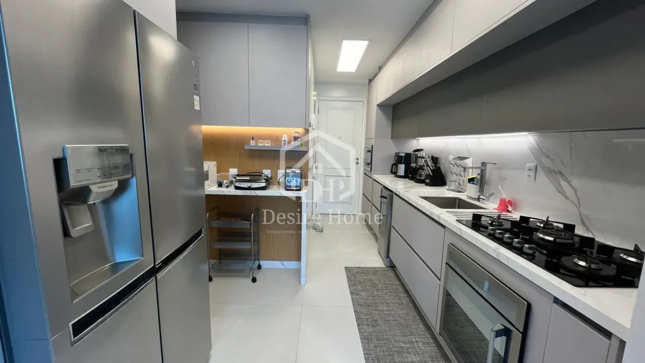 Furnished apartment with 4 bedrooms and open-plan kitchen — photo 21
