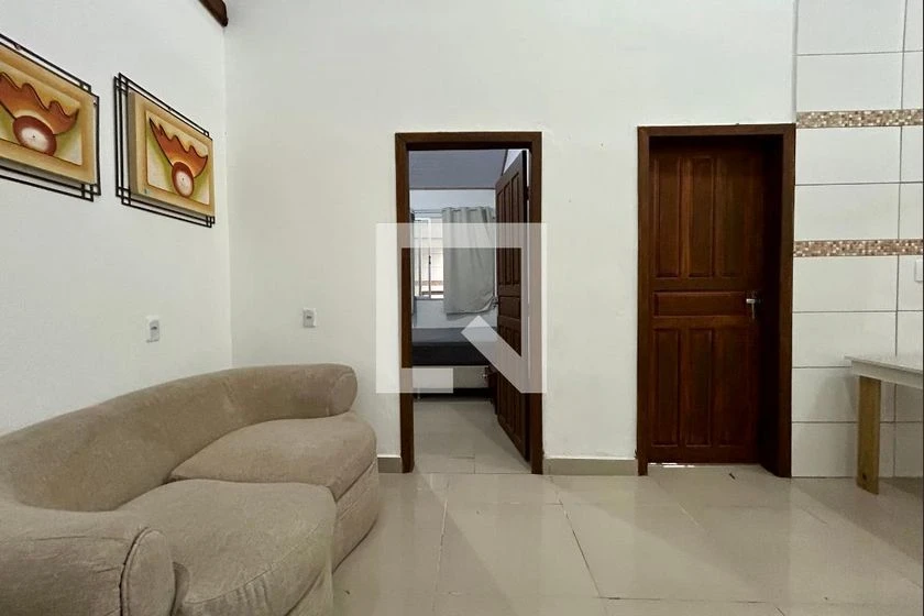 2-bedroom house with 2 bathrooms and 3 parking spots — photo 6