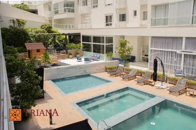 4-bedroom apartment with a water view in Florianópolis — photo 12