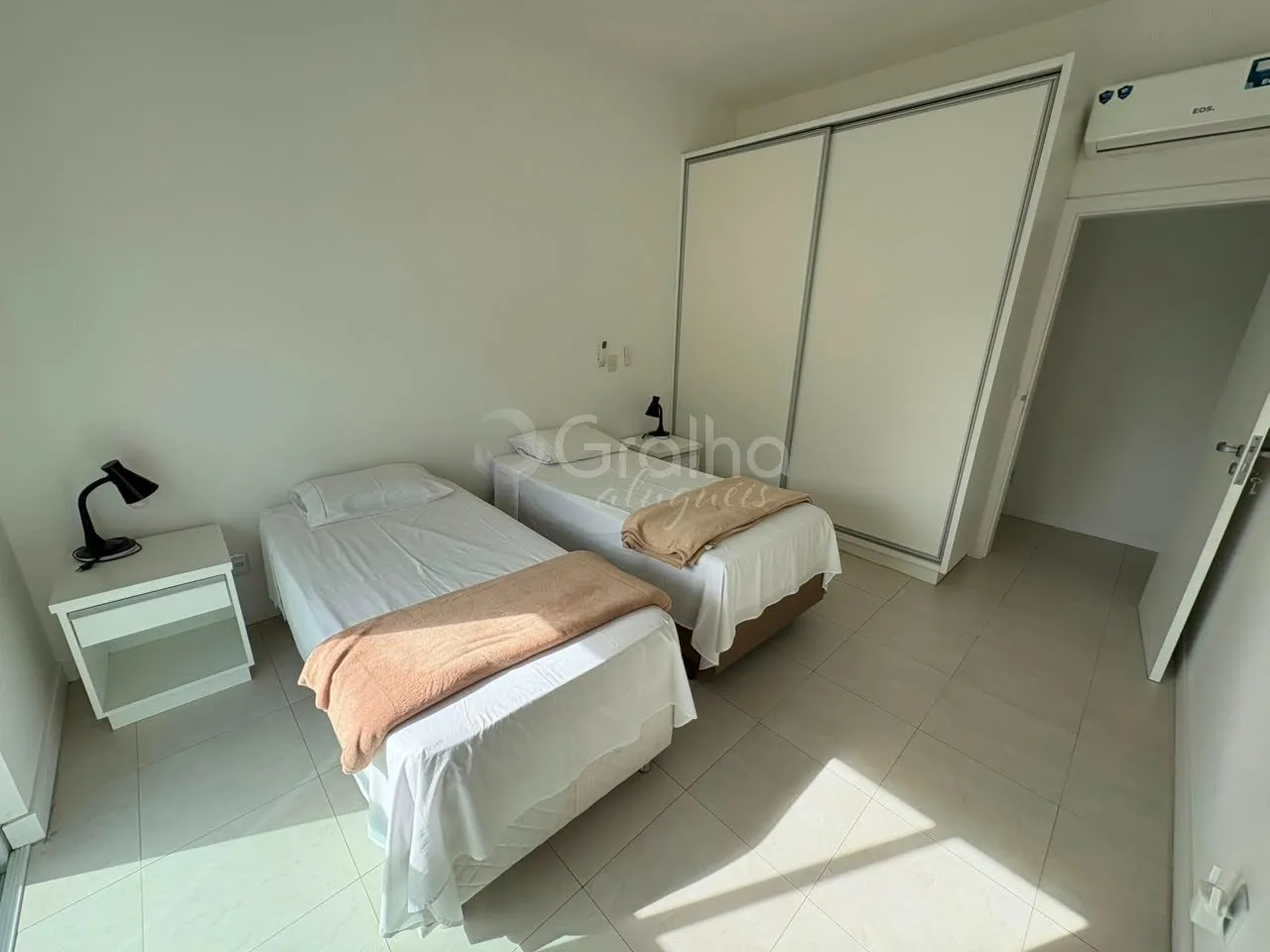 Furnished 129 m² apartment with 2 bedrooms and balcony — photo 36