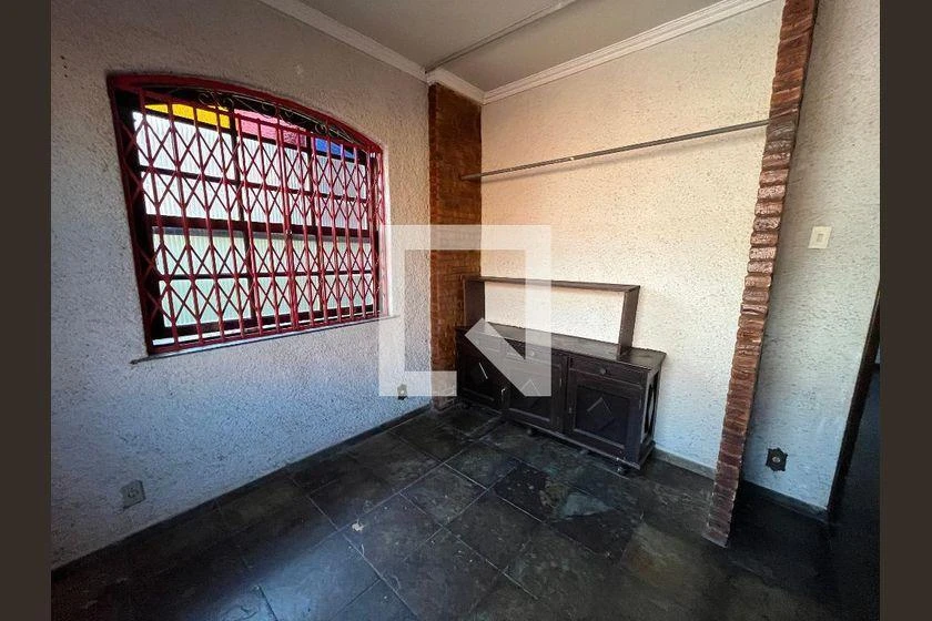 Rental house with 4 bedrooms and 600 m² — photo 35