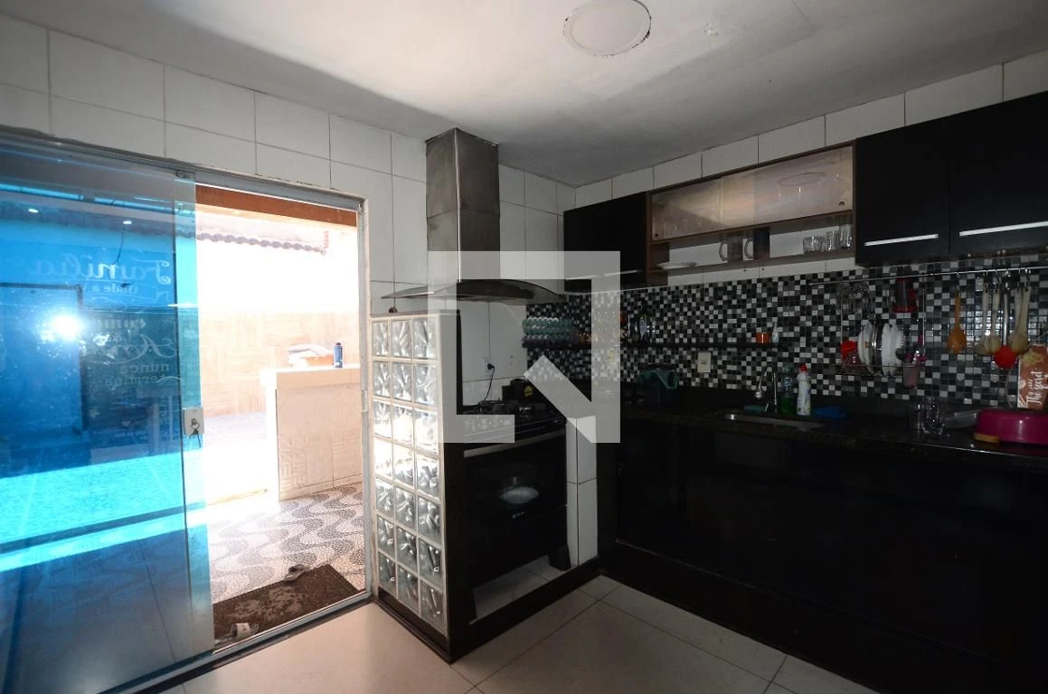 Furnished apartment, 260 m², with a grill on the balcony — photo 15