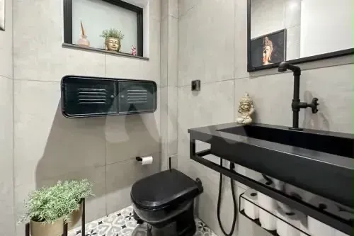 Furnished house with 5 bedrooms and an open-plan kitchen — photo 11