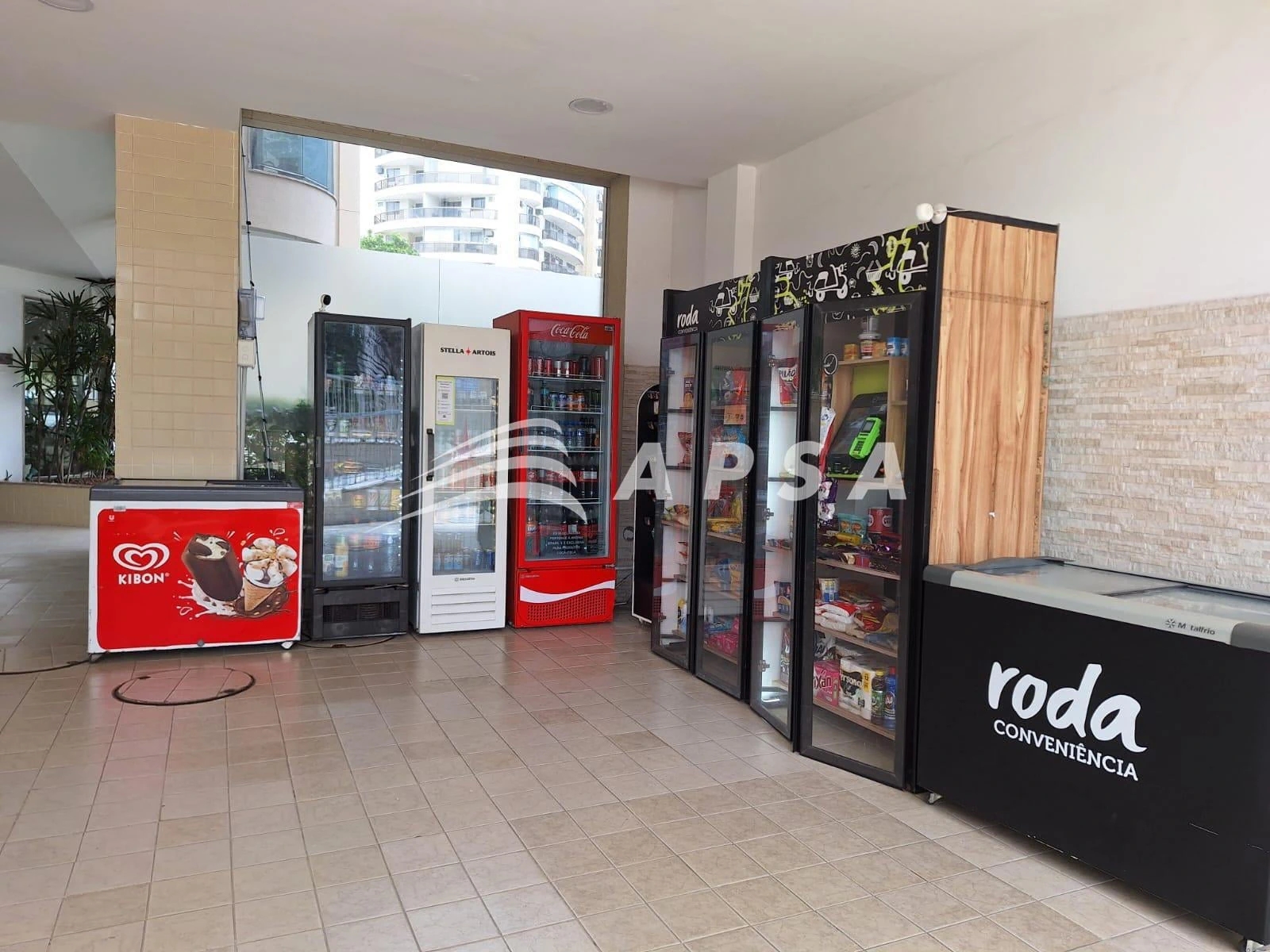 3-bedroom apartment in a building with a gym — photo 17