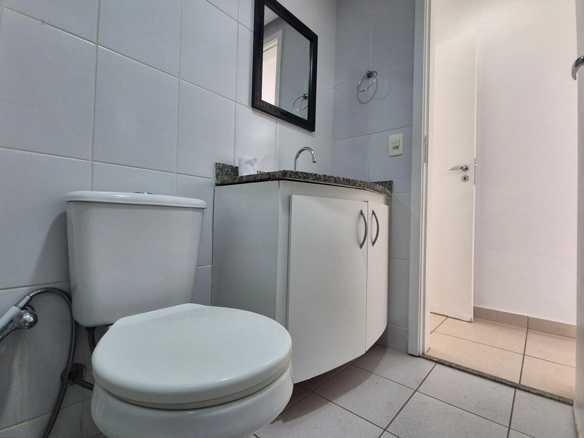 2-bedroom apartment with a home office — photo 35